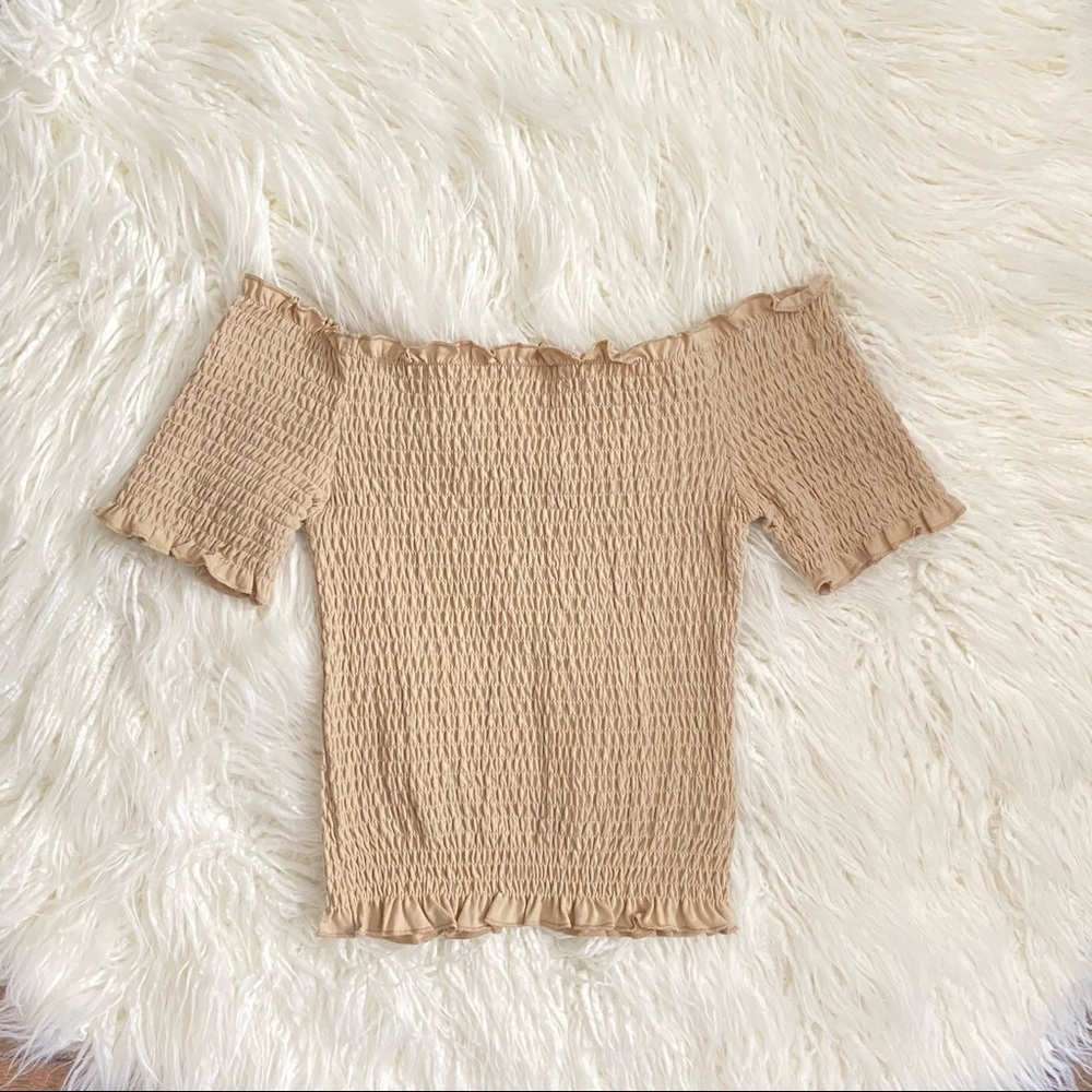 H&M Beige Off Shoulder Cropped Tops Size XS